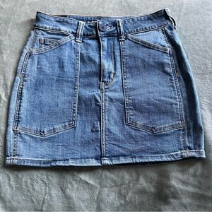 American Eagle Hi-Rise Mini Jean Denim Skirt Next Level Stretch Sz 2 Medium Wash